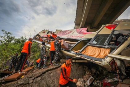 10 Dead As Bus Taking Pilgrims