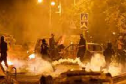 Unrest Grips France