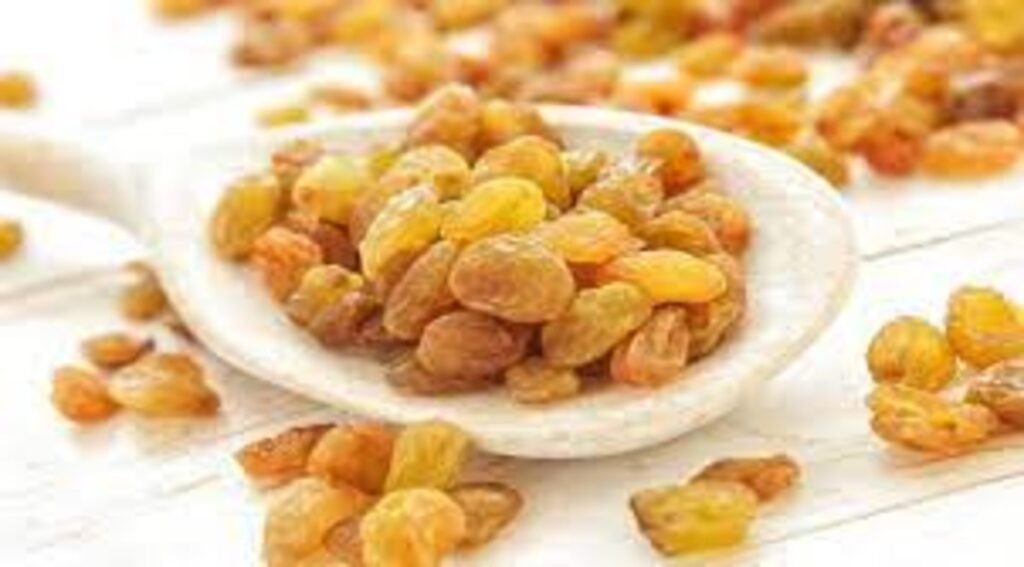 Nature's Sweet Gems: Exploring the Amazing Health Benefits of Raisins